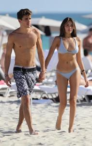 Madison Beer Public Beach Bikini Camel Toe Set Leaked